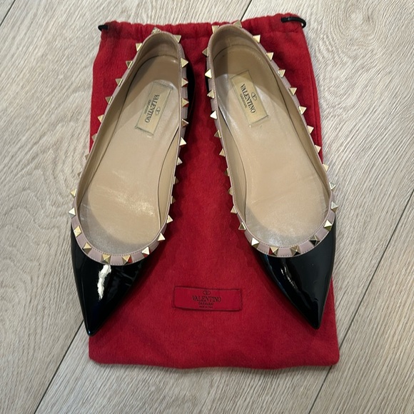 Black Patent Leather Valentino Rockstud Flats